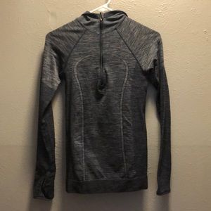Lululemon Swiftly tech long sleeve half zip size 4